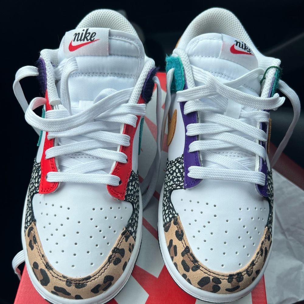 Nike Safari Mix Women’s Dunks